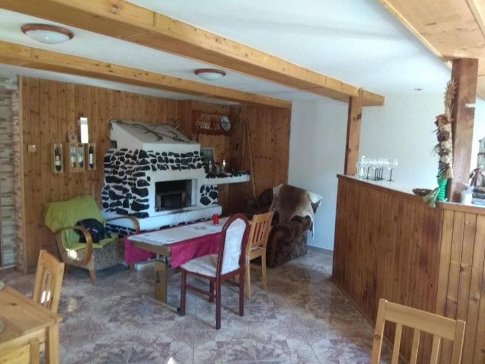 Chalupa U Zabaka Guest House Jablonne v Podjestedi ภายนอก รูปภาพ