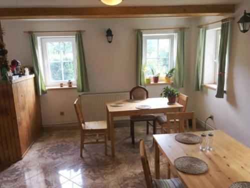 Chalupa U Zabaka Guest House Jablonne v Podjestedi ภายนอก รูปภาพ